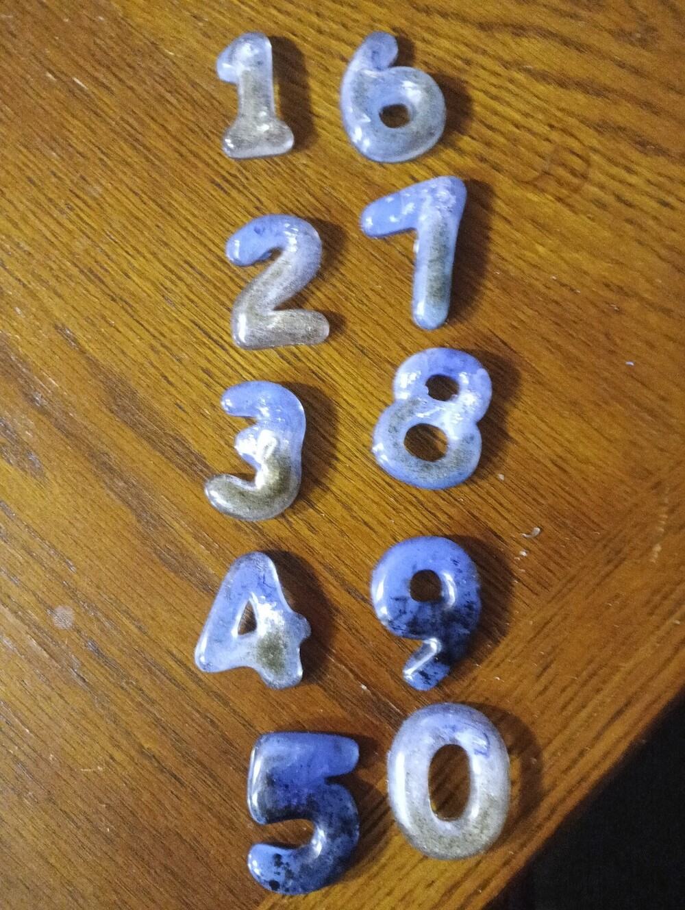 Handmade Beach Resin Numbers - Picture 1 of 3